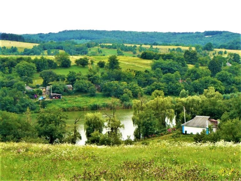 Холодний Яр – історія, природа, легенди та значення для України холодний яр